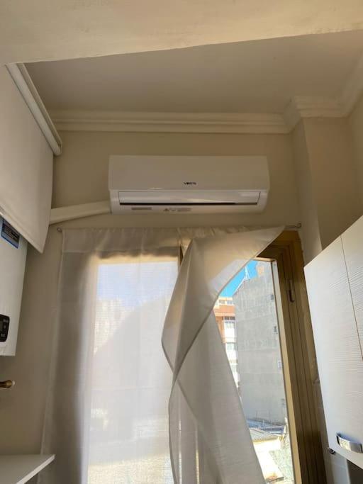 דירות רומא Luminoso Monolocale A 2 Passi Dalla Metro A מראה חיצוני תמונה